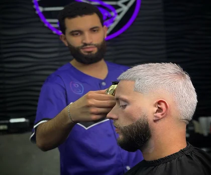 Avant / après coiffure homme, transformation moderne à genève